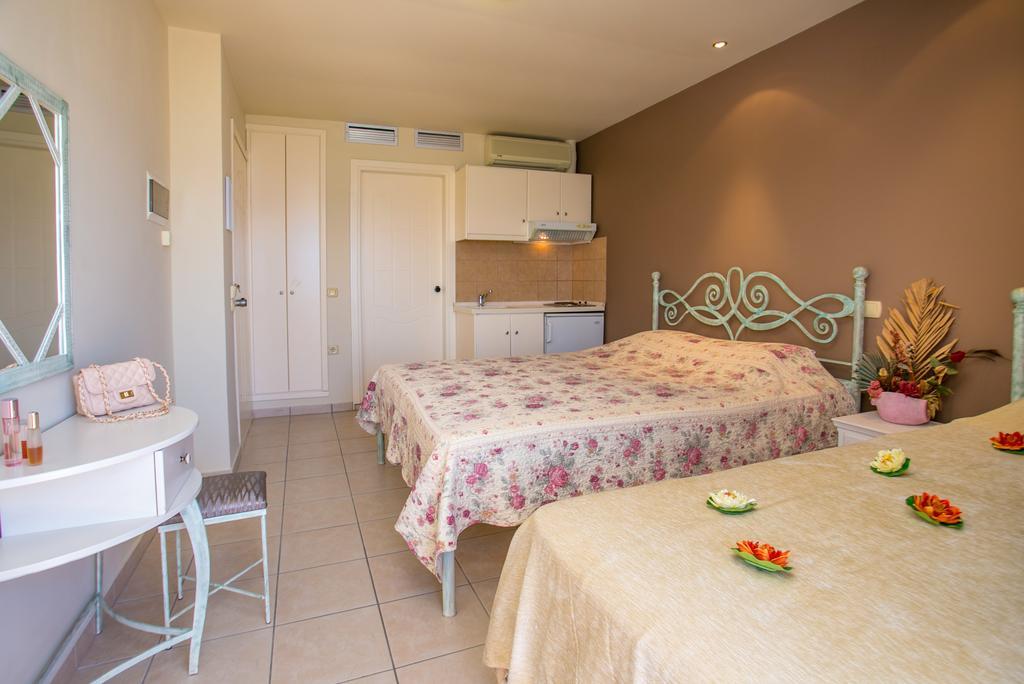 Studios Akrogiali Limenaria  Chambre photo